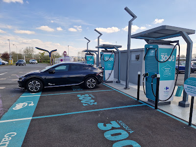 Allego Charging Station à Charleville-Mézières