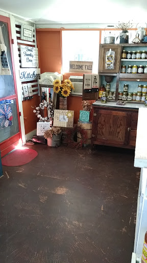 General Store «General Store», reviews and photos, 639 N Citrus Ave, Crystal River, FL 34428, USA