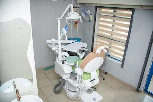 Gracy Crystals Dental Clinic image