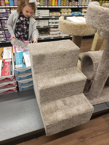 Pet Supply Store «PetPeople», reviews and photos, 3330 Washtenaw Ave, Ann Arbor, MI 48104, USA