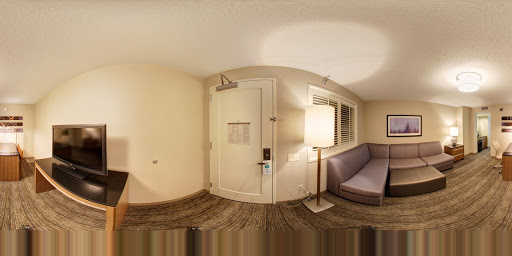 Hotel «Embassy Suites Chicago Downtown Magnificent Mile», reviews and photos, 511 N Columbus Dr, Chicago, IL 60611, USA