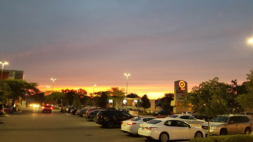 Shopping Mall «Addison Mall», reviews and photos, 2970 W Addison St, Chicago, IL 60618, USA