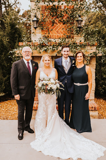 Bridal Shop «Signature Bridal», reviews and photos, 703 Long Rd Crossing Dr #10, Chesterfield, MO 63005, USA