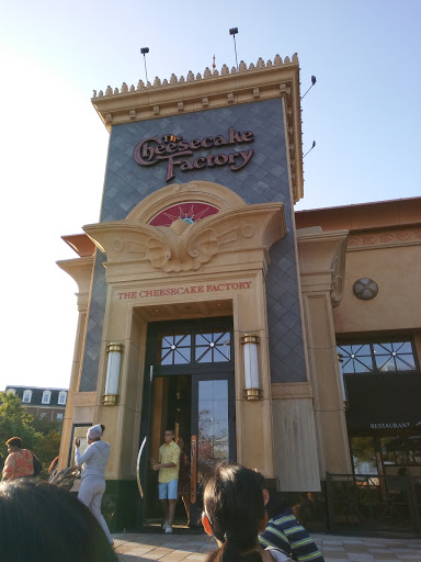 Restaurant «The Cheesecake Factory», reviews and photos, 10300 Little Patuxent Pkwy, Columbia, MD 21044, USA