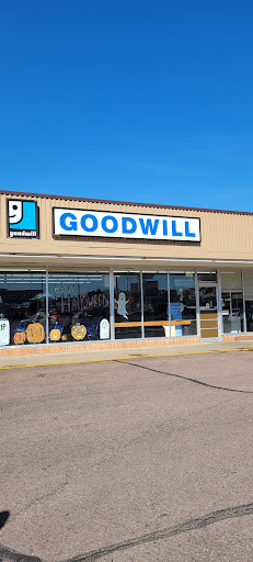 Non-Profit Organization «Goodwill of the Great Plains», reviews and photos