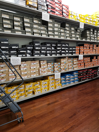 Clothing Store «I Goldberg Army & Navy», reviews and photos, 1300 Chestnut St, Philadelphia, PA 19107, USA