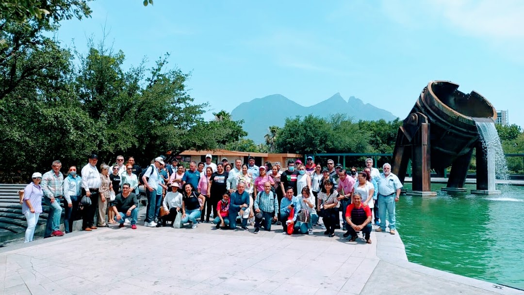 Tours in Monterrey - Paseo Santa Lucia