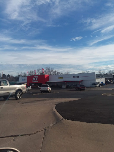 Hardware Store «Yeager Ace Hardware», reviews and photos, 1610 Main St, Van Buren, AR 72956, USA