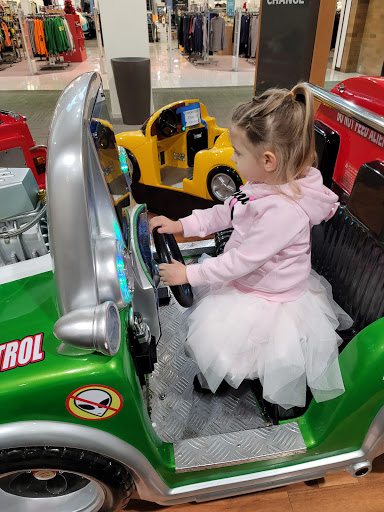 Shopping Mall «Salem Center», reviews and photos, 401 Center St NE, Salem, OR 97301, USA