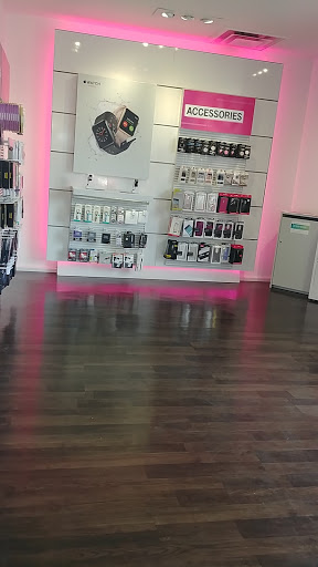 Cell Phone Store «T-Mobile», reviews and photos, 2857 NJ-35, Hazlet, NJ 07730, USA