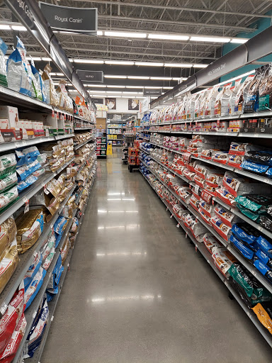 Pet Supply Store «PetSmart», reviews and photos, 1410 NE 23rd St, Pompano Beach, FL 33062, USA