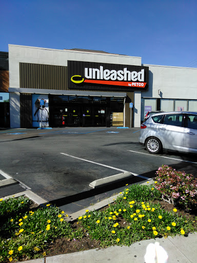 Pet Supply Store «Unleashed by Petco», reviews and photos, 308 Washington St, San Diego, CA 92103, USA