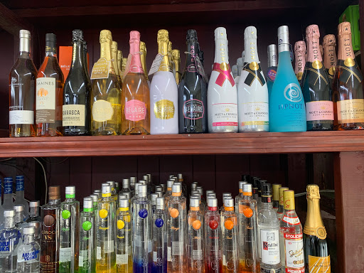 Grocery Store «Cal Park Grocery & Liquor», reviews and photos, 702 N California St, Stockton, CA 95202, USA