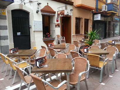 BODEGÓN ANTOÑITO bar de tapas en La Linea - C. Carboneros, 21, 11300 La Línea de la Concepción, Cádiz, Spain