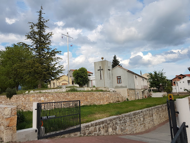 Crkva sv. Jakov - Crkva