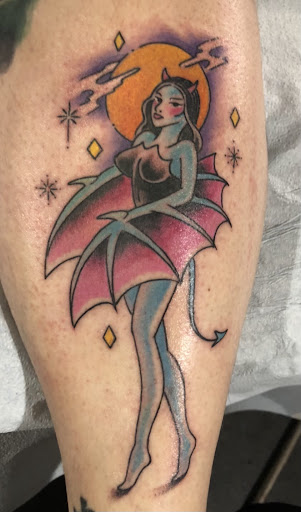 Tattoo Shop «Nine Lives Tattoo», reviews and photos, 61 N Holladay Dr, Seaside, OR 97138, USA