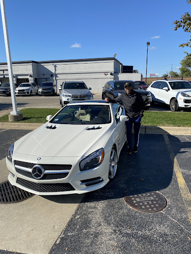 Used Car Dealer «Ultimo Motorsports», reviews and photos, 150 Ogden Ave, Westmont, IL 60559, USA