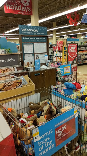 Pet Supply Store «Petco Animal Supplies», reviews and photos, 13 Welles St, Glastonbury, CT 06033, USA