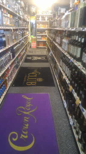 Liquor Store «Hardy Court Liquor & Wine», reviews and photos, 43 Hardy Court Shopping Ctr, Gulfport, MS 39507, USA