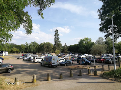 Parking P1 ile de Loisirs à Neuville-sur-Oise