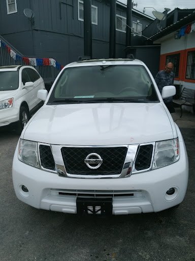 Used Car Dealer «Mobile City Auto Plex», reviews and photos, 6457 Camp Bullis Rd, San Antonio, TX 78257, USA