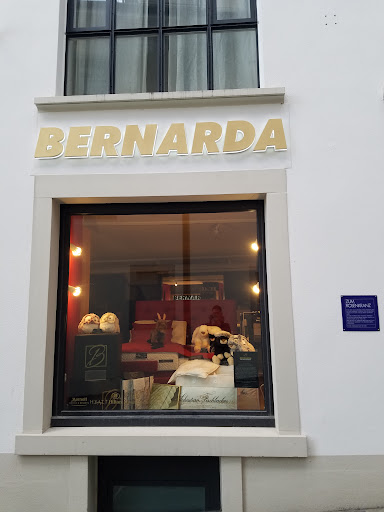 Bernarda Beds & Mattresses