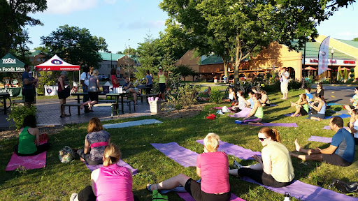 Shopping Mall «University Station Shopping Mall», reviews and photos, 2852 University Ave, Madison, WI 53705, USA