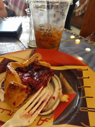 Coffee Shop «The Creme Coffee House», reviews and photos, 109 E 2nd St, Owensboro, KY 42303, USA