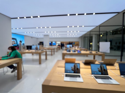 Computer Store «Apple Green Hills», reviews and photos, 2126 Abbott Martin Rd, Nashville, TN 37215, USA