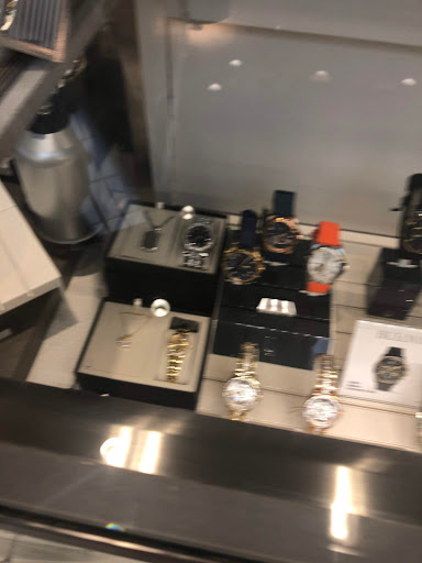 Jewelry Store «Kay Jewelers», reviews and photos, 11200 Lakeline Mall Dr #7, Cedar Park, TX 78613, USA