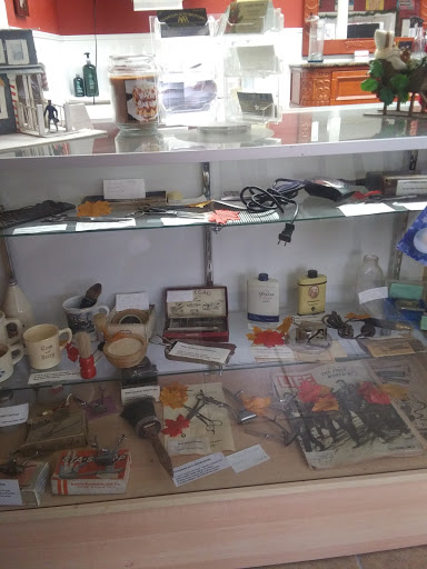 Barber Shop «Olde Tyme Barbershop», reviews and photos, 2 Main St, Hackettstown, NJ 07840, USA