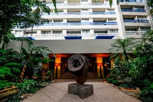 Hotel Altamira Suites image