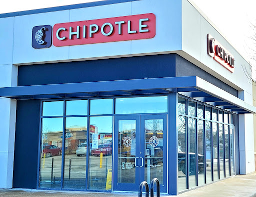 Mexican Restaurant «Chipotle Mexican Grill», reviews and photos, 3450 Dodge St, Dubuque, IA 52003, USA