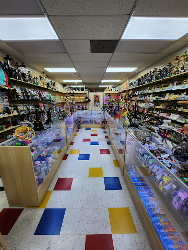 Tobacco Shop «VIP SMOKE SHOP ORLANDO», reviews and photos, 11218 S Orange Blossom Trail, Orlando, FL 32837, USA