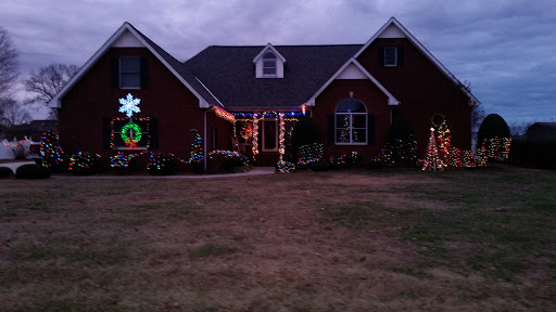 Funeral Home «Watson-North Funeral Home», reviews and photos, 405 Sharp Springs Rd, Winchester, TN 37398, USA