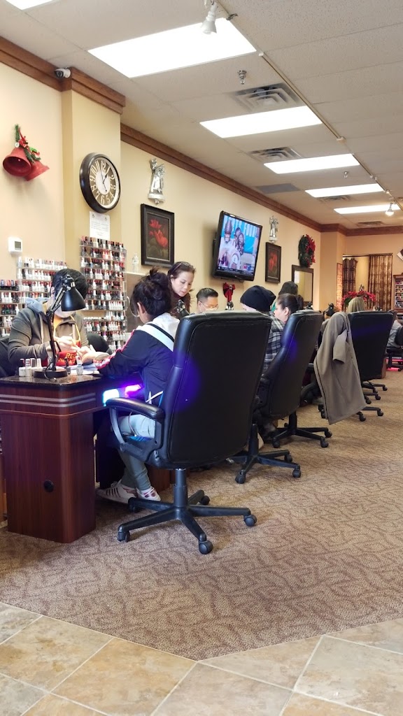 Red Nails N Spa 55423