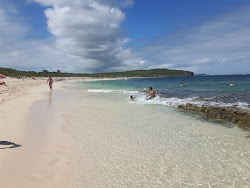Photo de Plage d'Anse à la Gourde et le règlement