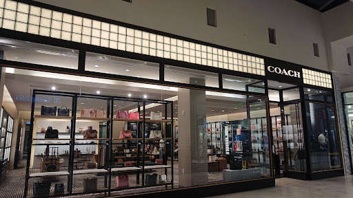 Shopping Mall «SouthPark», reviews and photos, 4400 Sharon Road, Charlotte, NC 28211, USA