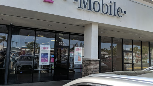 T-Mobile, 3320 E Chapman Ave, Orange, CA 92869, USA, 