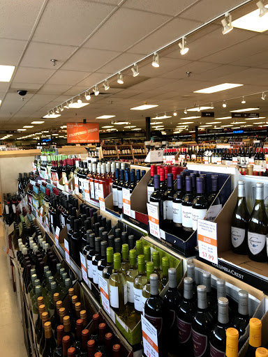 Liquor Store «Applejack Wine & Spirits», reviews and photos, 3320 Youngfield St, Wheat Ridge, CO 80033, USA