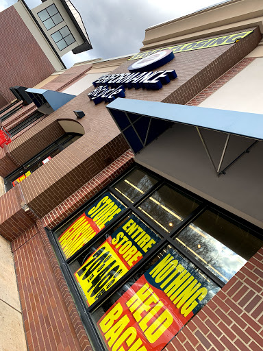 Shopping Mall «Cary Village Square Shopping Center», reviews and photos, 657 Cary Towne Blvd, Cary, NC 27511, USA