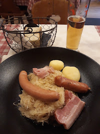 Choucroute d'Alsace du Restaurant de spécialités alsaciennes Winstub Meiselocker à Strasbourg - n°1