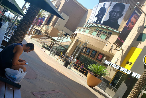 Clothing Store «Ross Dress for Less», reviews and photos, 349 N San Fernando Blvd, Burbank, CA 91502, USA