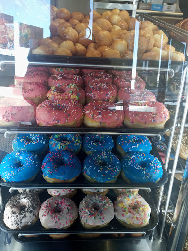 Donut Shop «Yum Yum Donuts», reviews and photos, 502 N Wilson Way, Stockton, CA 95205, USA