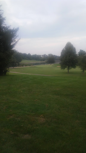 Golf Course «California Golf Course», reviews and photos, 5924 Kellogg Ave, Cincinnati, OH 45228, USA