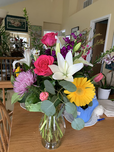 Florist «Periwinkle Florist», reviews and photos, 103 W Main St, Cary, IL 60013, USA