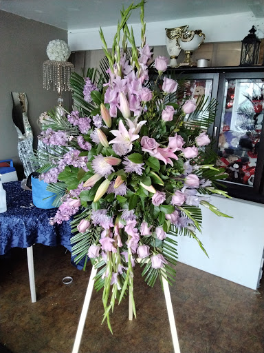 Florist «Floreria La Orquidea», reviews and photos, 510 S 1st St, Yakima, WA 98901, USA