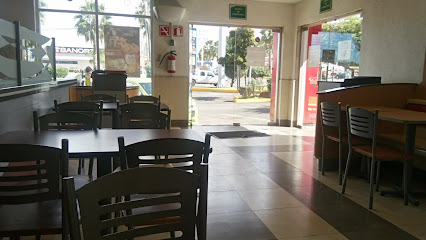 KFC - Blvd. Lic. Anacleto Glez F. Sur 904, Comercial del Sur, 47655 Tepatitlán de Morelos, Jal., Mexico