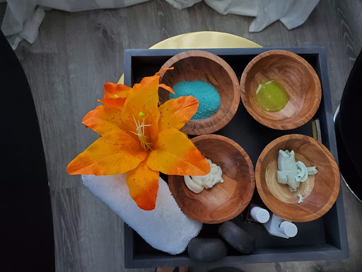 Hair Salon «Villalona Hair Salon», reviews and photos, 485 Hamilton St, Somerset, NJ 08873, USA