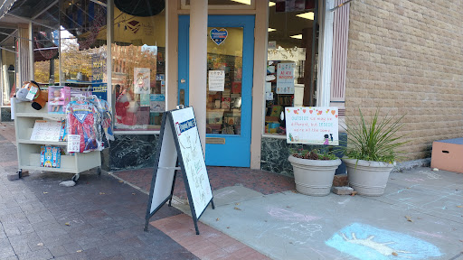 Book Store «Viewpoint Books», reviews and photos, 548 Washington St, Columbus, IN 47201, USA